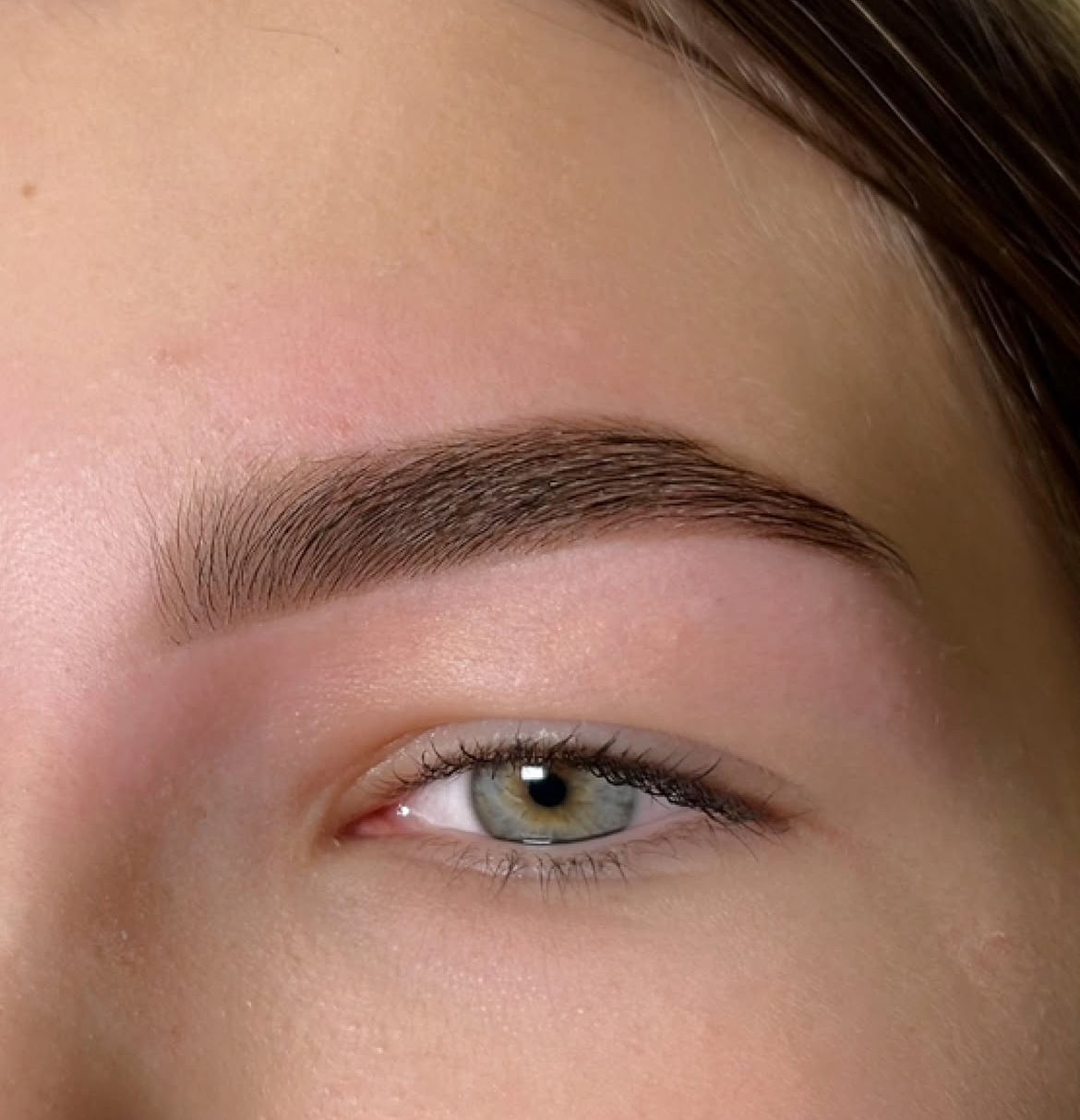 Permanent makeup bryn århus pmu powderbrows 